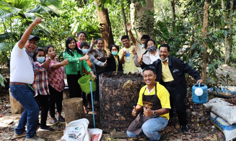 มหาวิทยาลัยแม่โจ้ – ชุมพร ร่วมบรรยายเรื่องมาตรฐานเกษตรอินทรีย์ ให้แก่เกษตรกร จังหวัดชุมพร