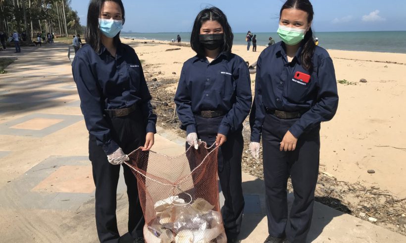 มหาวิทยาลัยแม่โจ้-ชุมพร เข้าร่วมเป็นอาสาสมัครพิทักษ์ทะเลและชายฝั่ง รวมทั้งสร้างจิตสำนึกในการอนุรักษ์ทรัพยากรทะเล